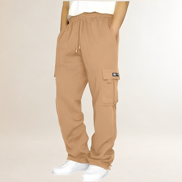 Joggers hombre cargo con cintura elástica y bolsillos con solapa