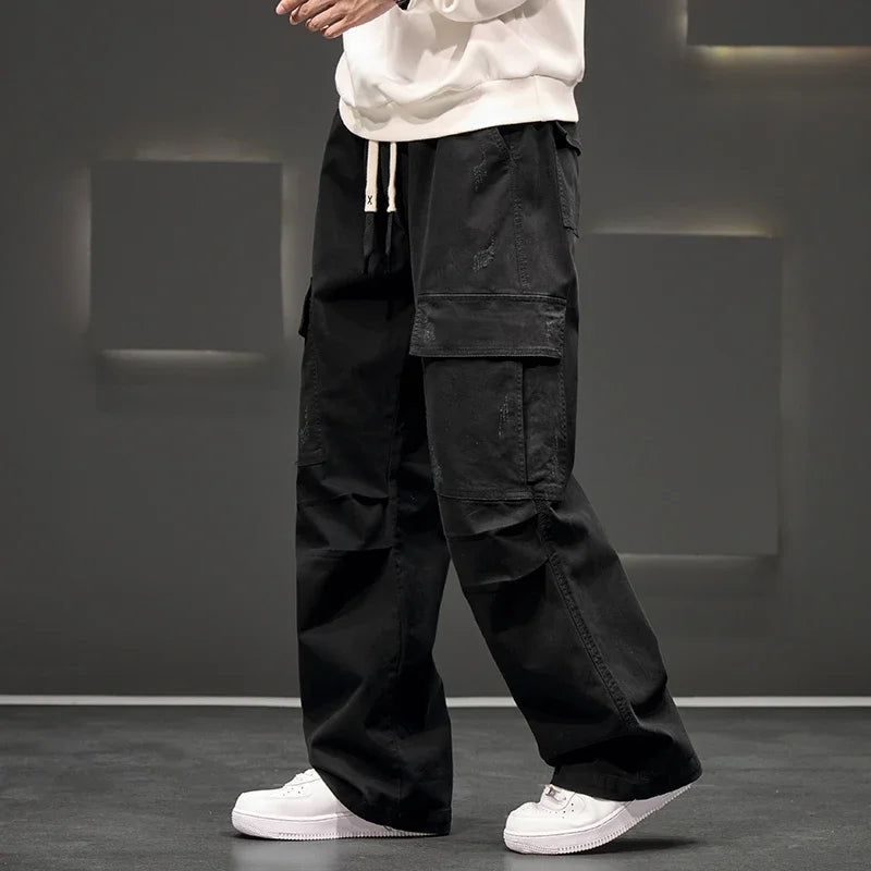 Pantalones cargo hombre de corte recto con cinturilla ajustable y bolsillos espaciosos