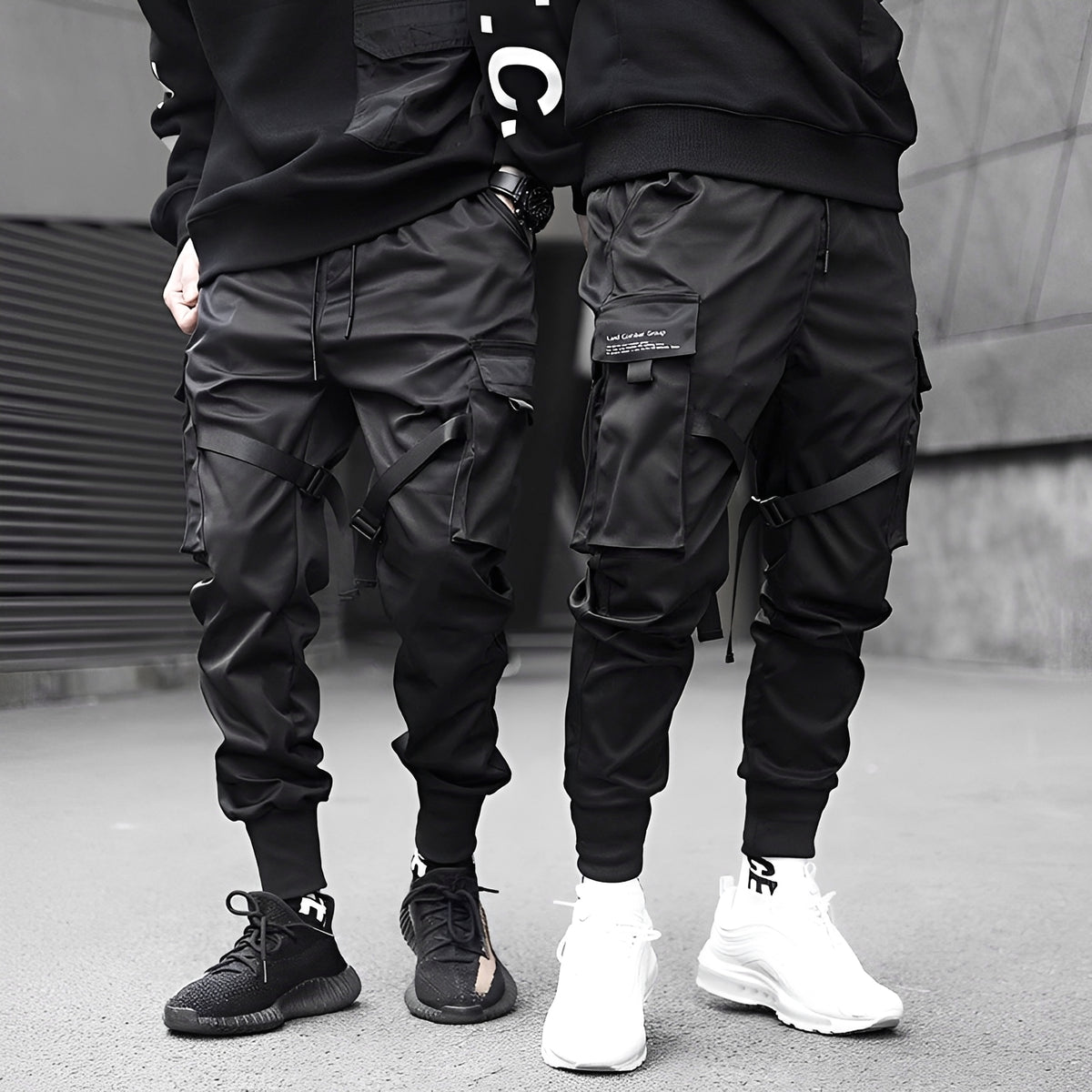 Pantalones cargo para hombre con ajuste entallado y múltiples bolsillos