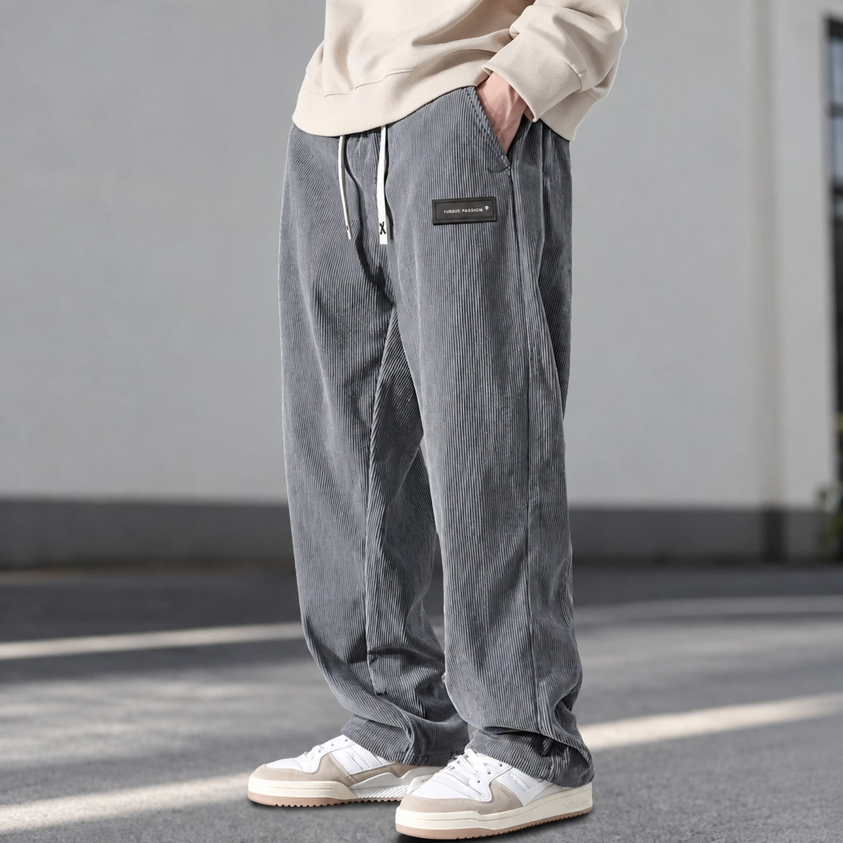 Pantalones para hombre con ajuste relajado y cintura con cordón
