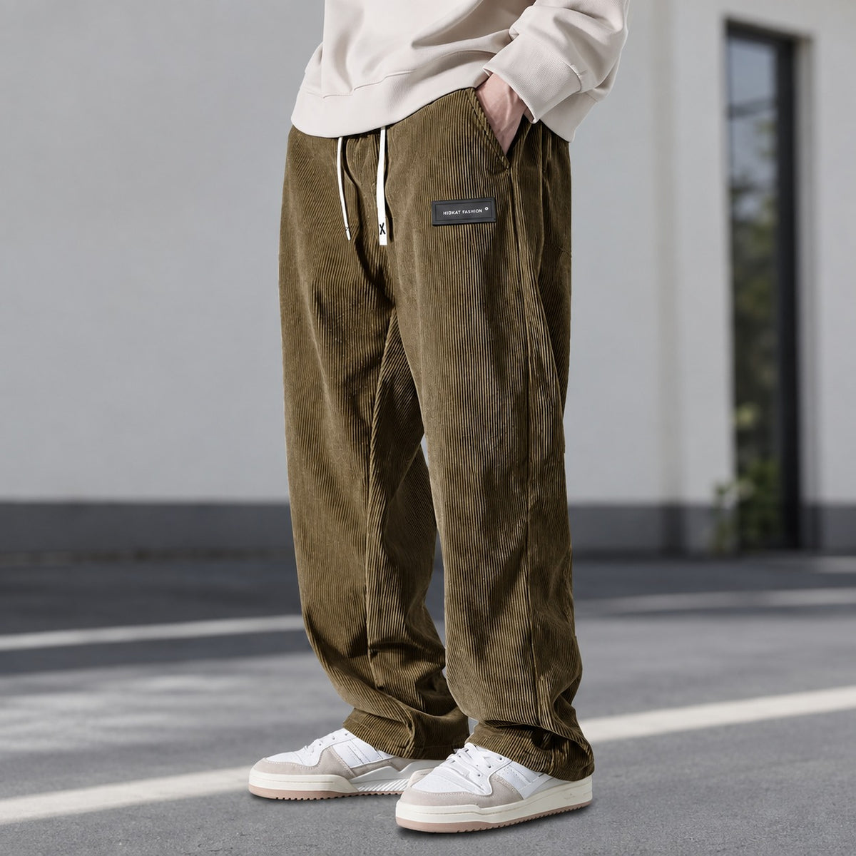 Pantalones para hombre con ajuste relajado y cintura con cordón