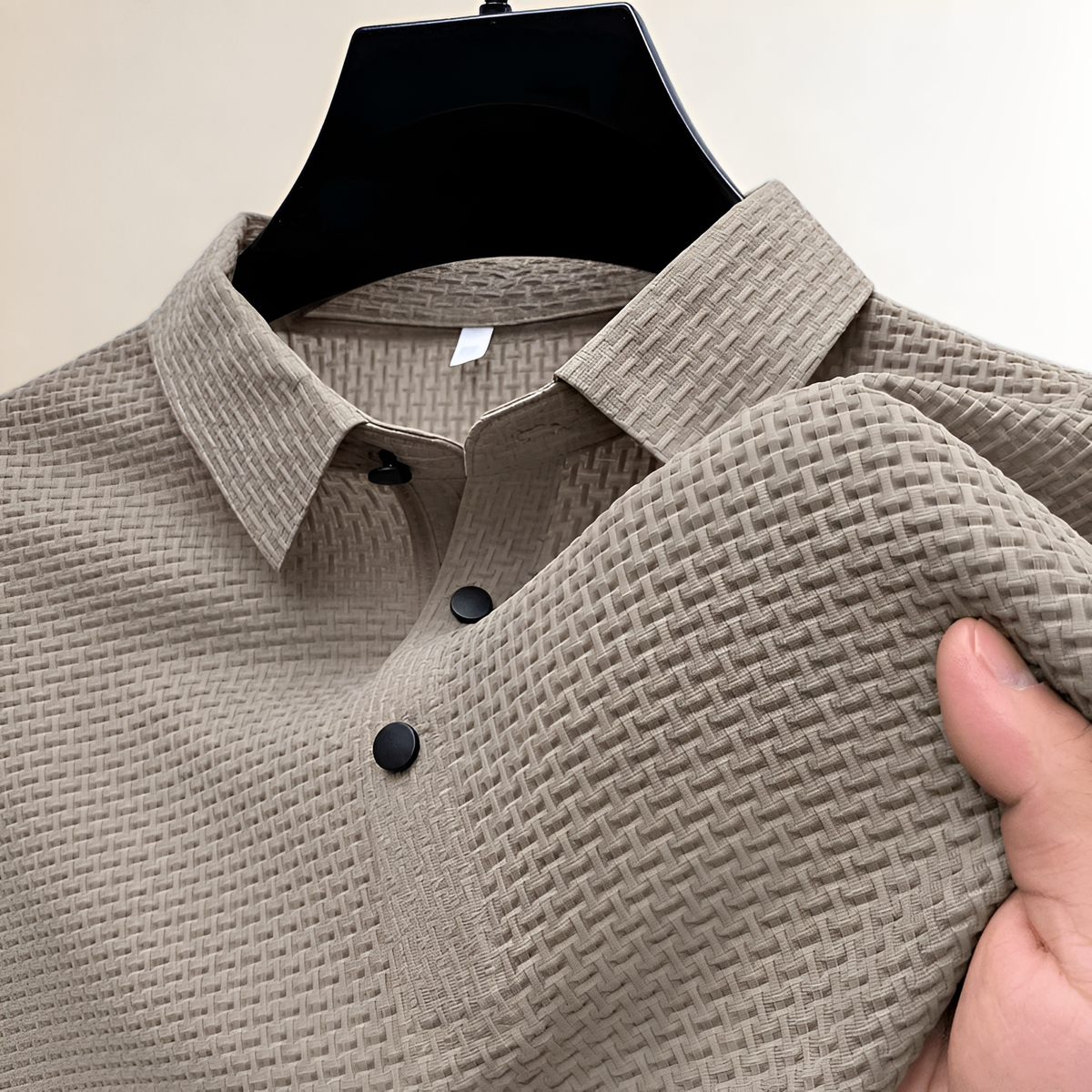 Polo para hombre Manga corta - CuelloMandarín texturizado con cierre de snaps y ajuste clásico