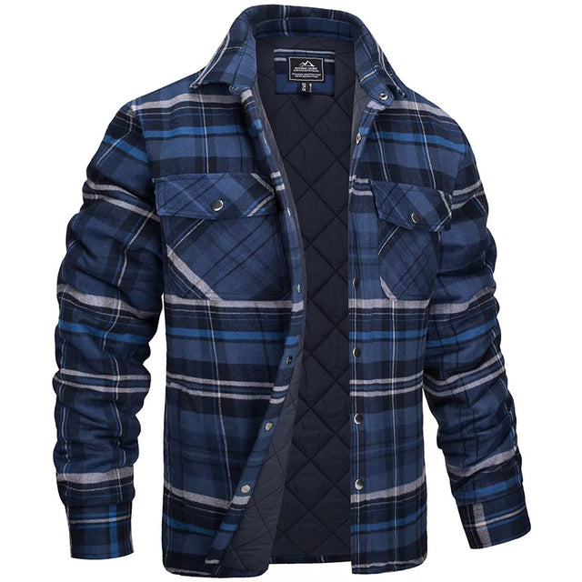Sobrecamisa de cuadros para hombre con forro, bolsillos en el pecho y cuello abotonado, ideal para uso casual y actividades al aire libre.