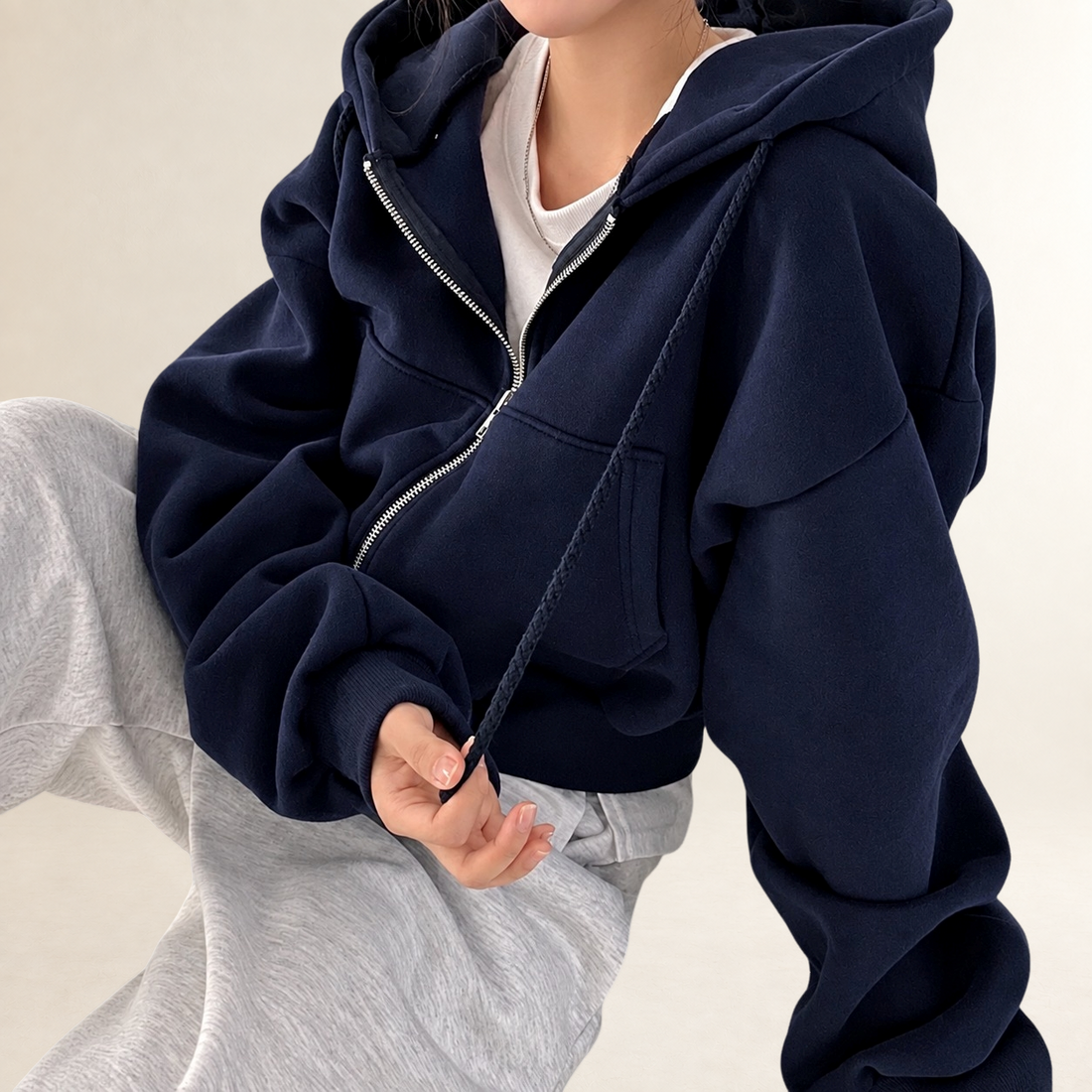 Sudadera con capucha mujer corta con cremallera y ajuste relajado - estilo athleisure