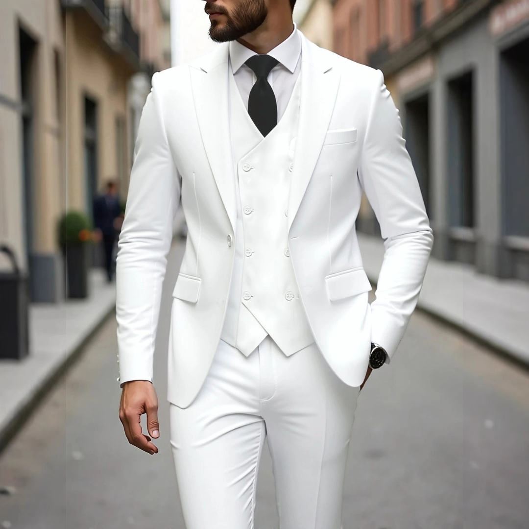 Traje de hombre 3 piezas con chaleco de doble botonadura y chaqueta entallada de dos botones