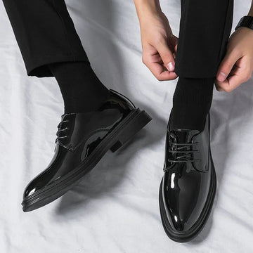 Zapatos Derby para hombre con acabado brillante y cierre de cordones