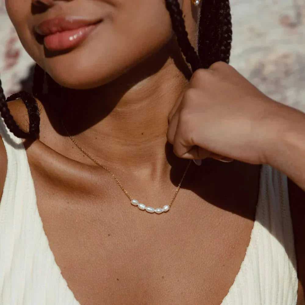 Elle – Elegante collar de perlas