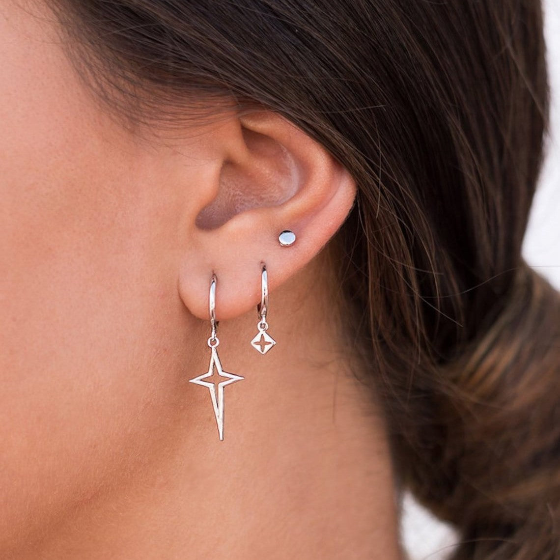 Pequeño Punto Circular - Pendientes Minimalistas