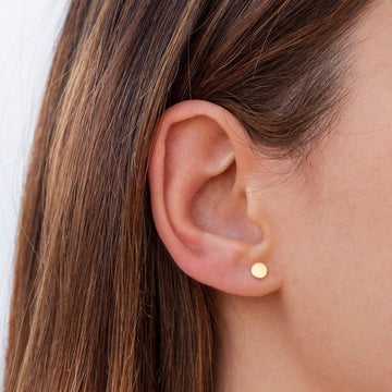 Pequeño Punto Circular - Pendientes Minimalistas