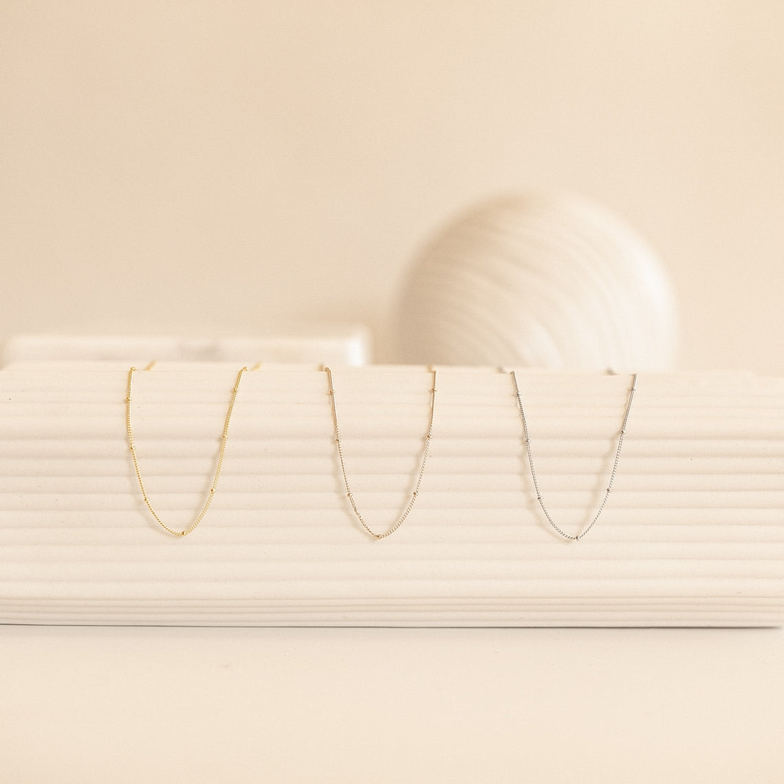 Pulsera Satellite - Pulsera minimalista delicada
