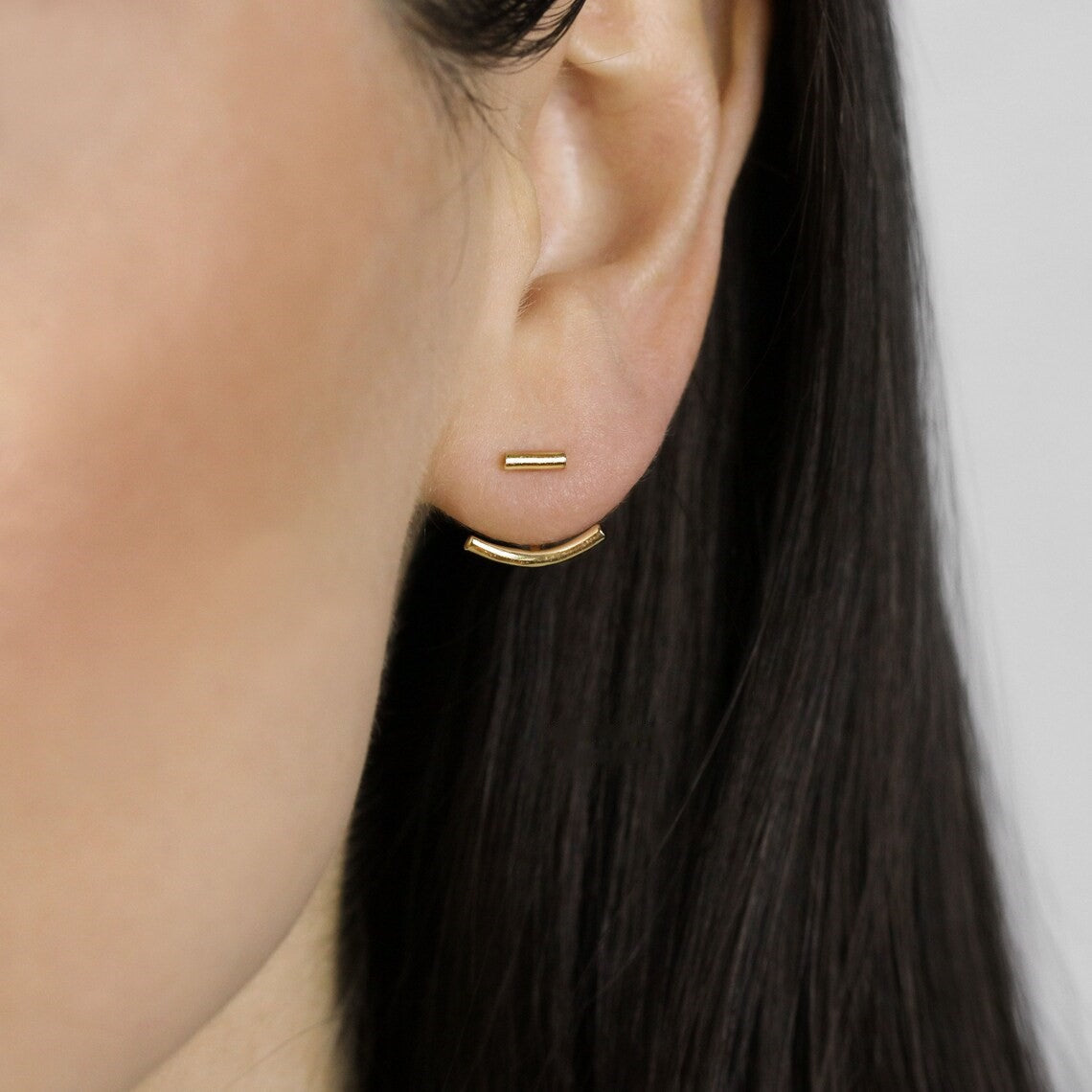 Pendiente Hugger de oreja Bar Jacket