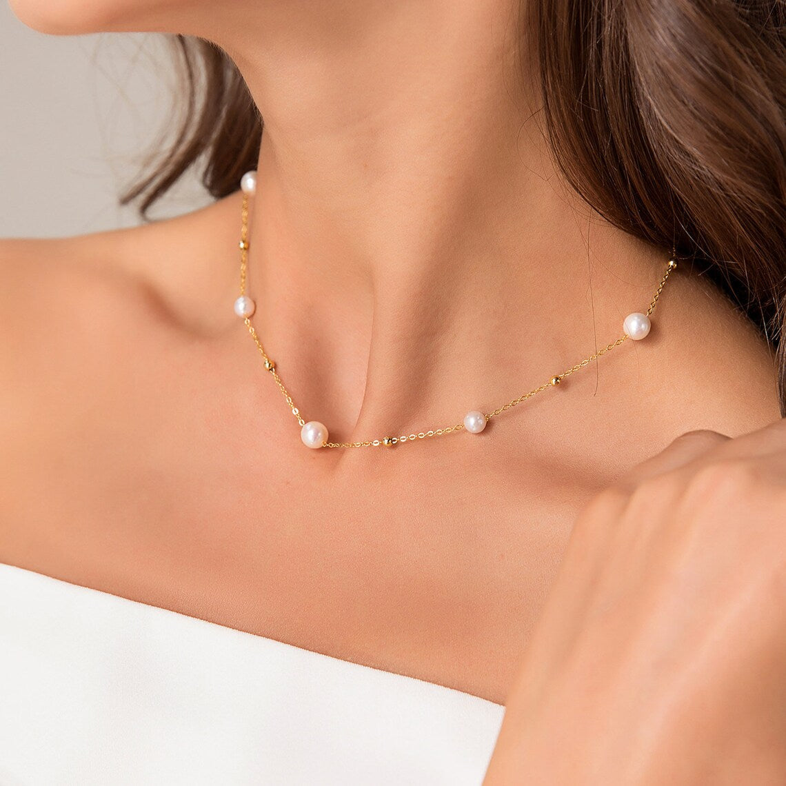 Collar de oro y perlas - alternando perlas y cadena de oro