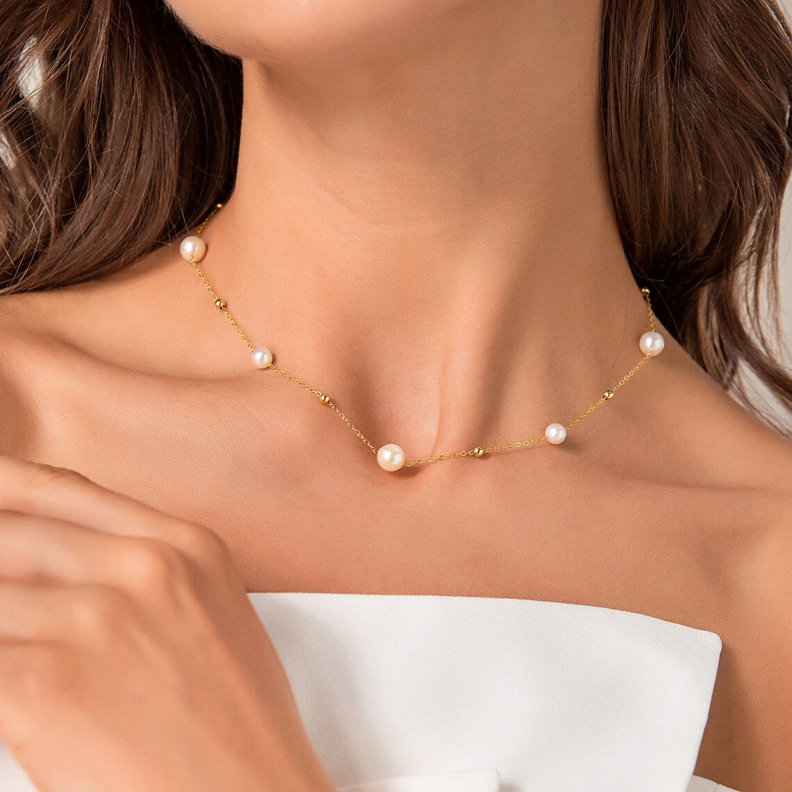 Collar de oro y perlas - alternando perlas y cadena de oro