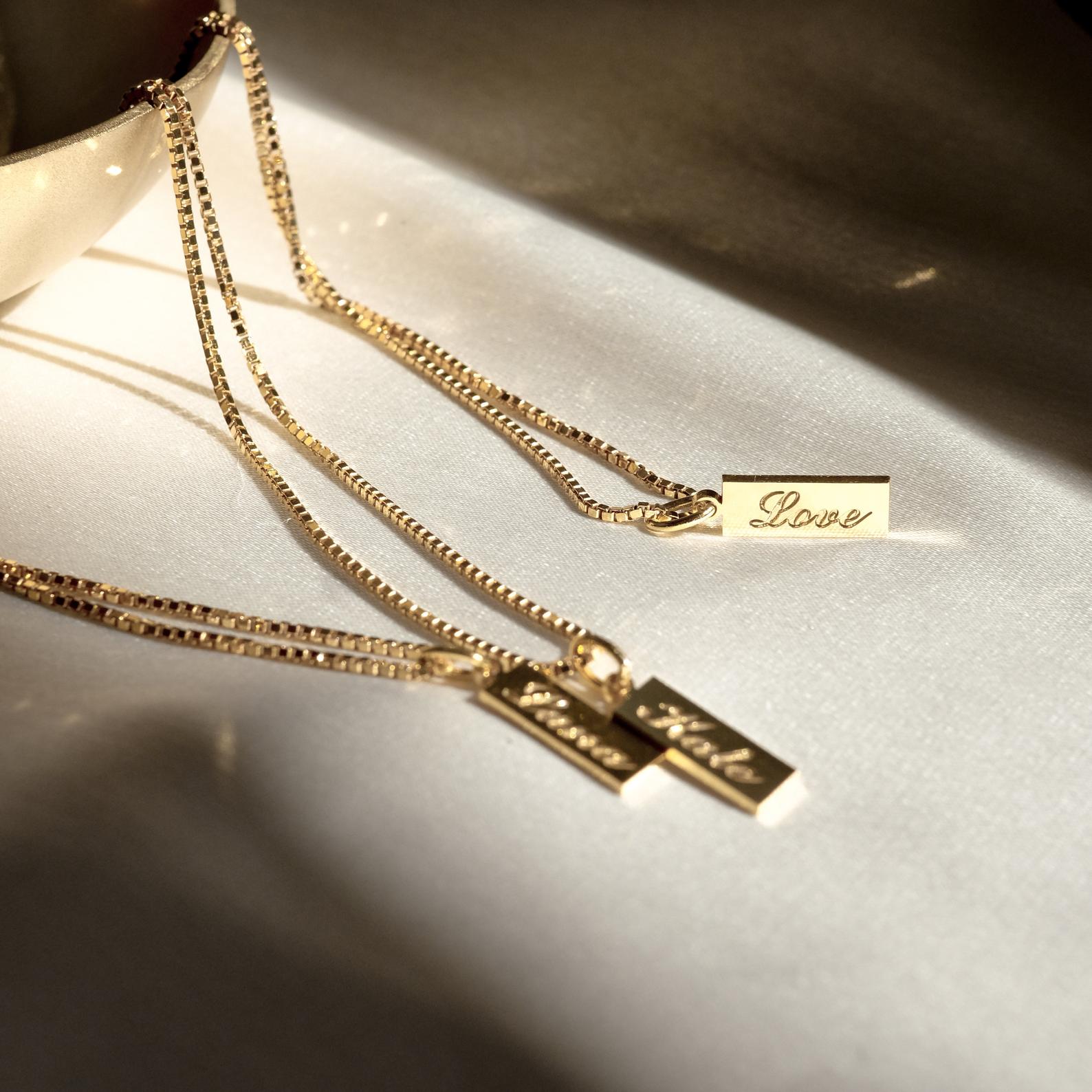 Lina – Cadena de Placa Fina Personalizada