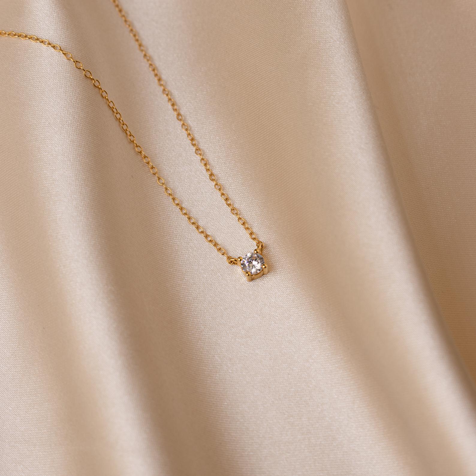 Collar Delicado de Diamantes - Collar con Adornos de Piedra