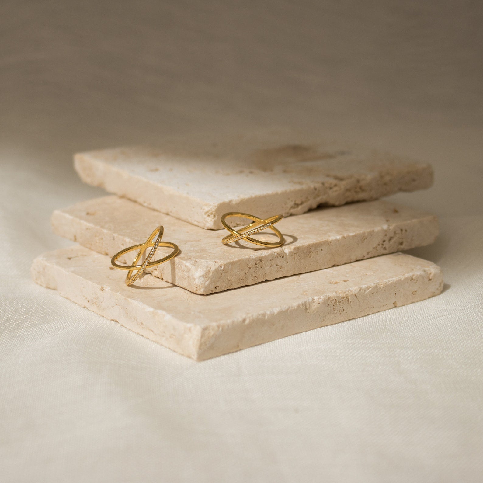 Lena – Anillo de lujo Pavé X