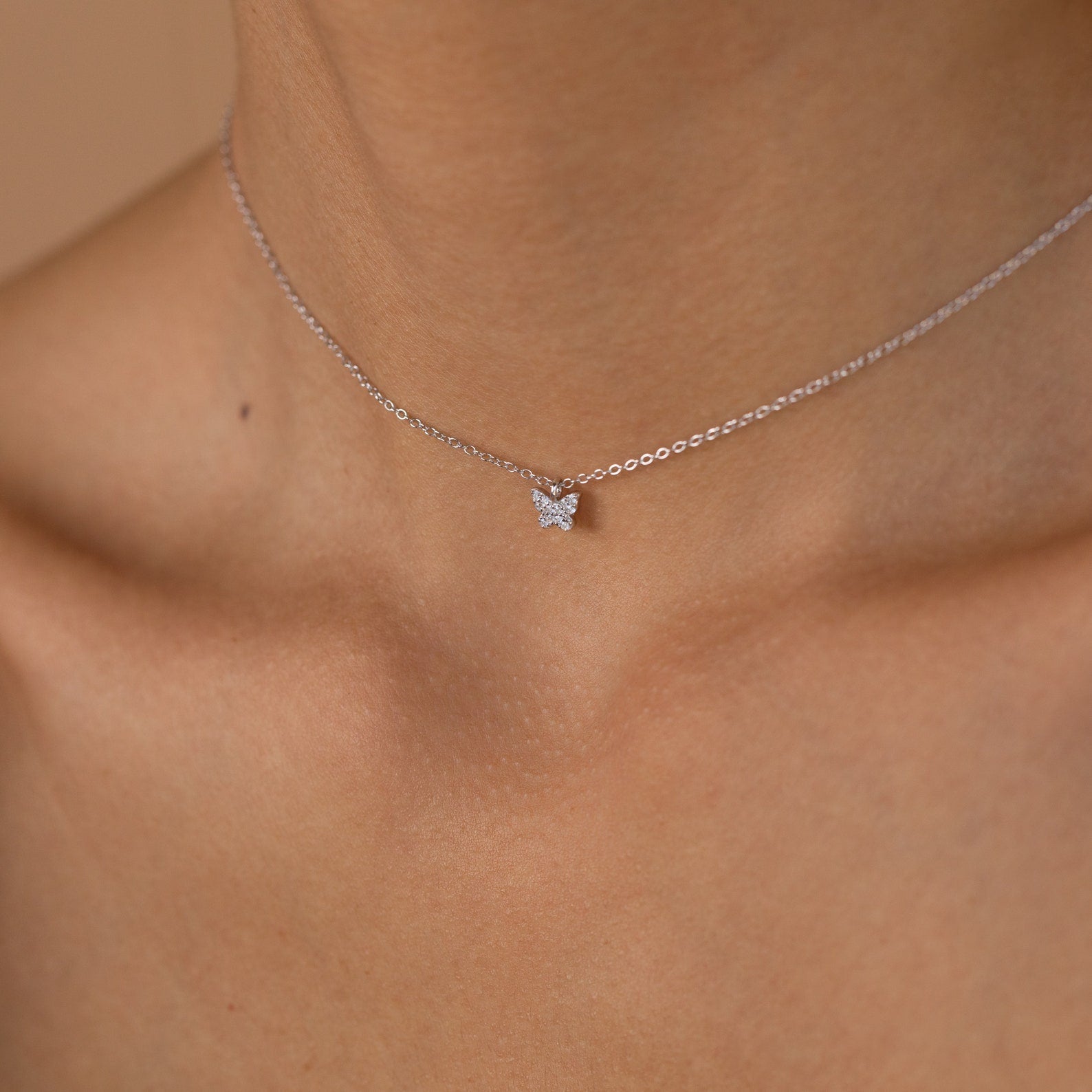 Mandy – Collar de mariposa Pavé