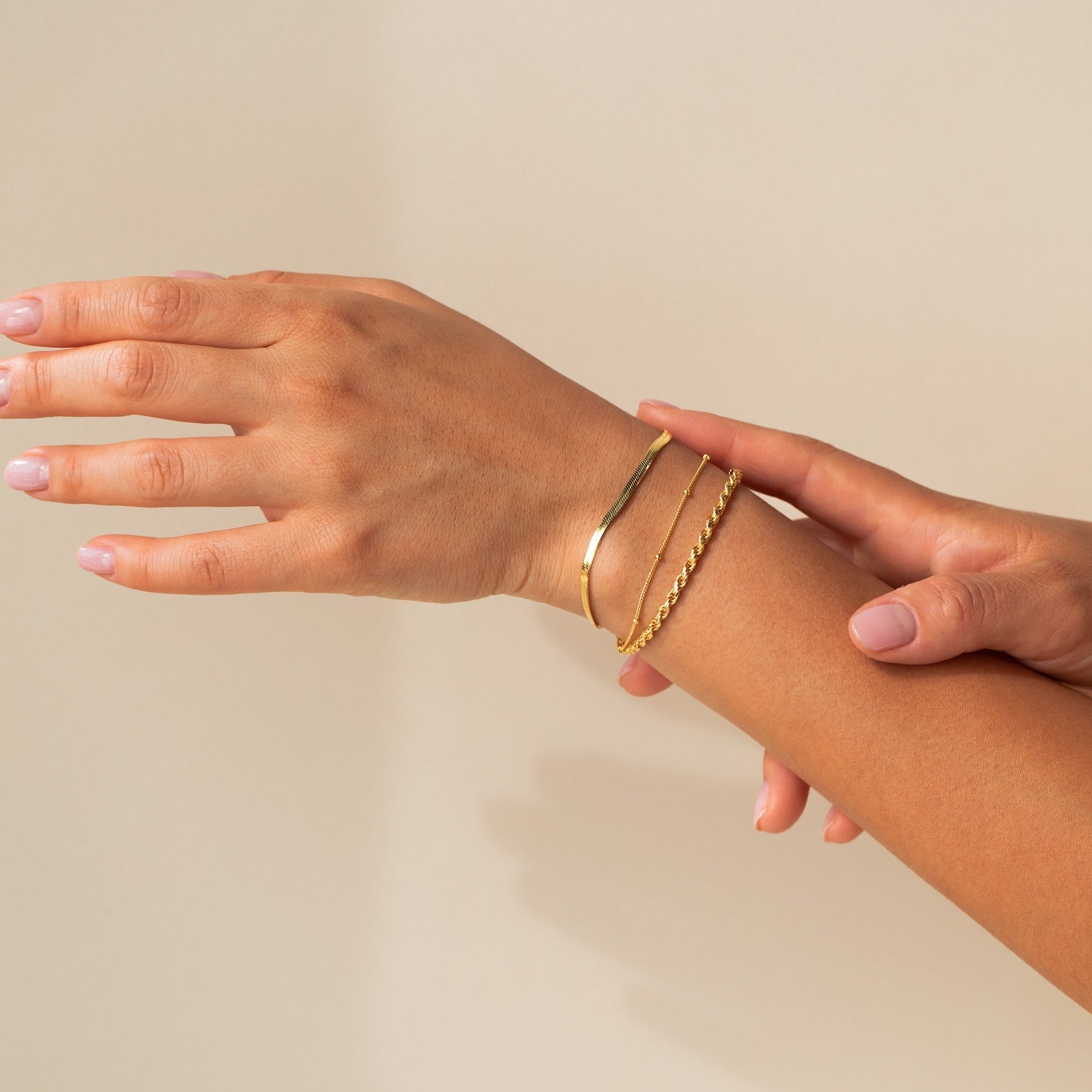 Pulseras de cadena - pulseras minimalistas en capas