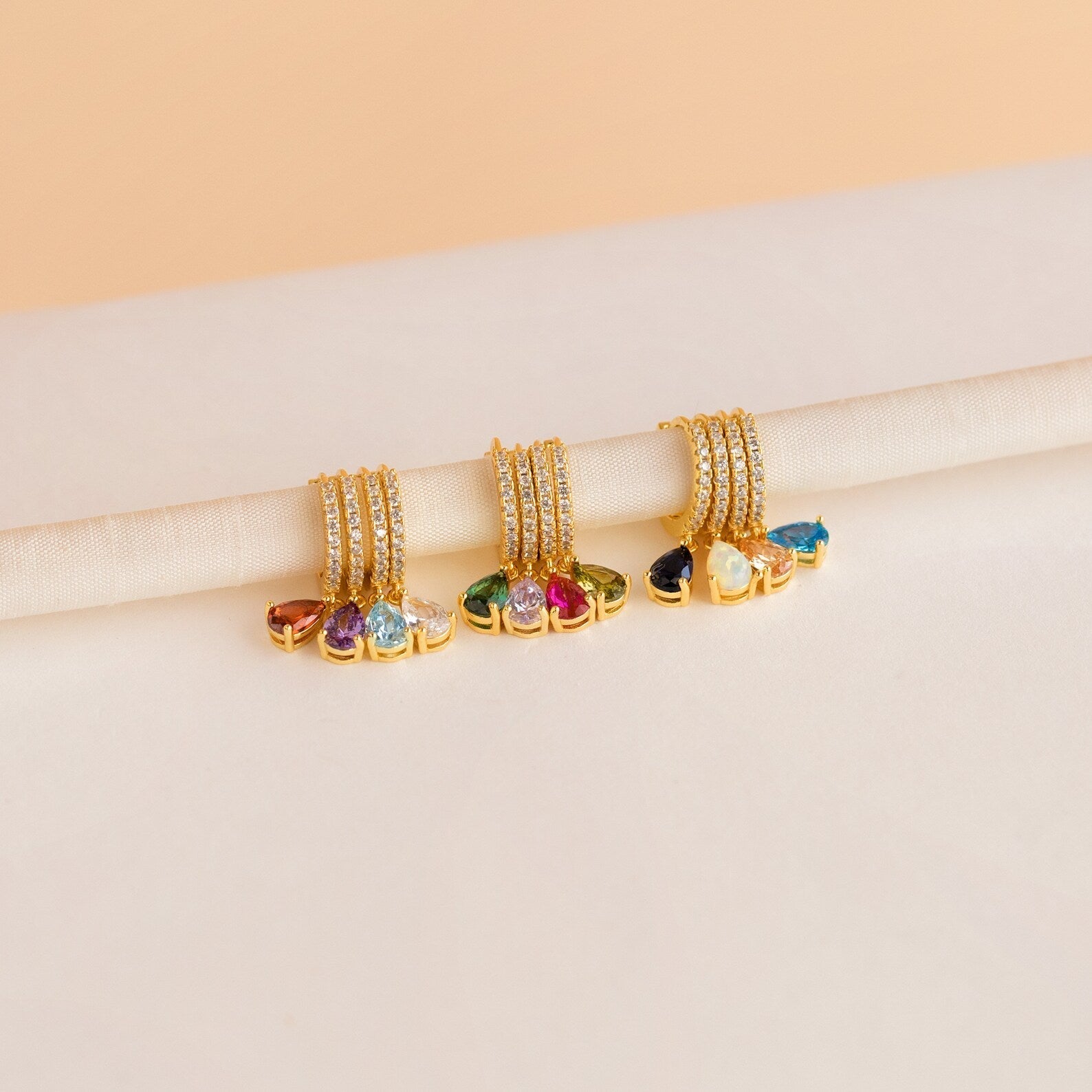 Aros Huggies de Piedra de Nacimiento - Pendientes de Strass