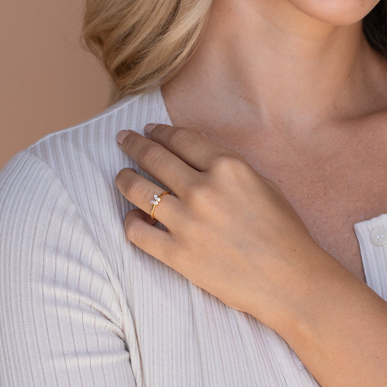 Mariposa – Elegante anillo de diamantes
