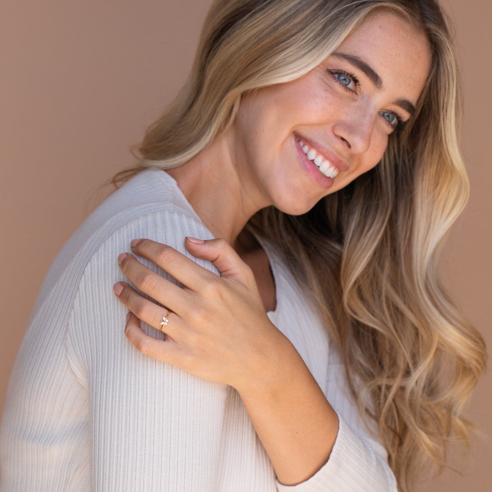 Mariposa – Elegante anillo de diamantes