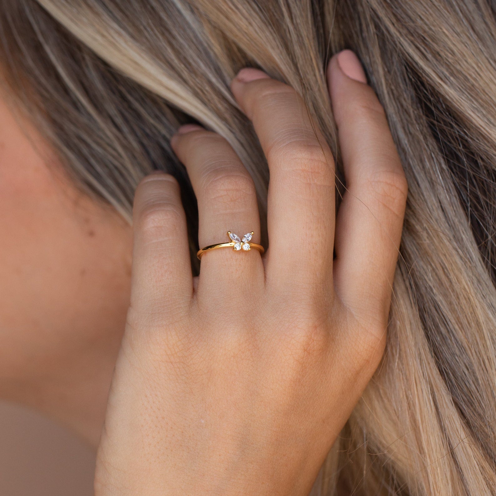 Mariposa – Elegante anillo de diamantes