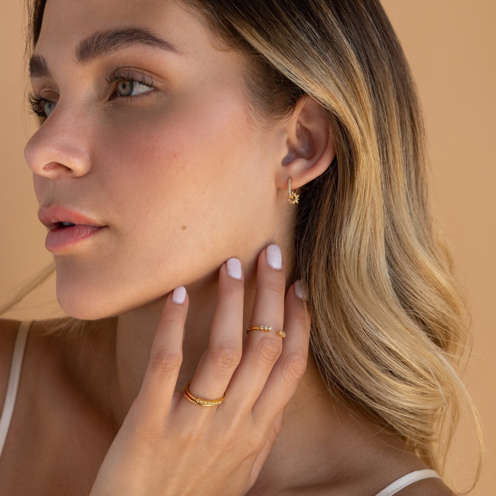 Natalia – Aros Pavé Soleil