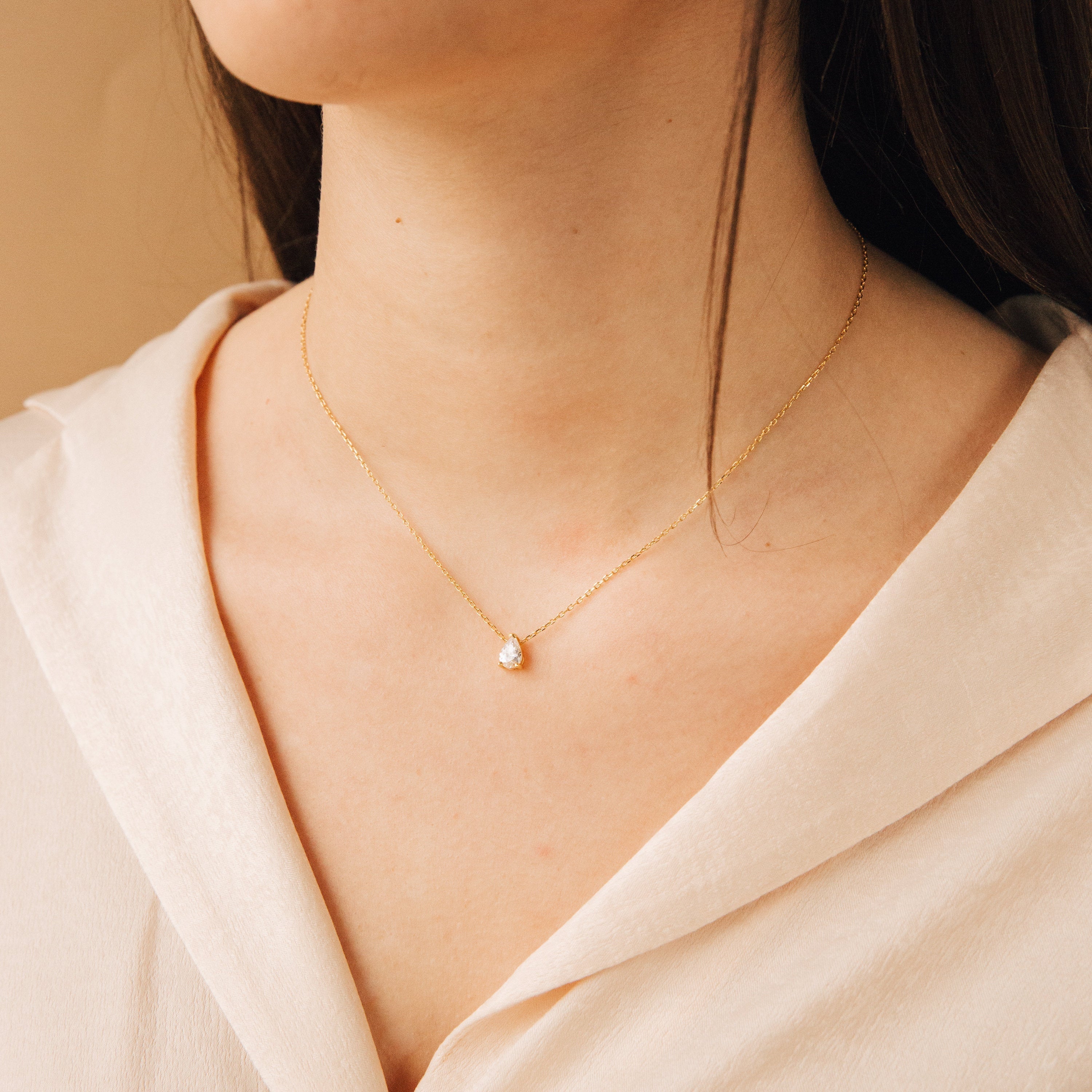 Perla de diamante - Collar de diamante en forma de lágrima