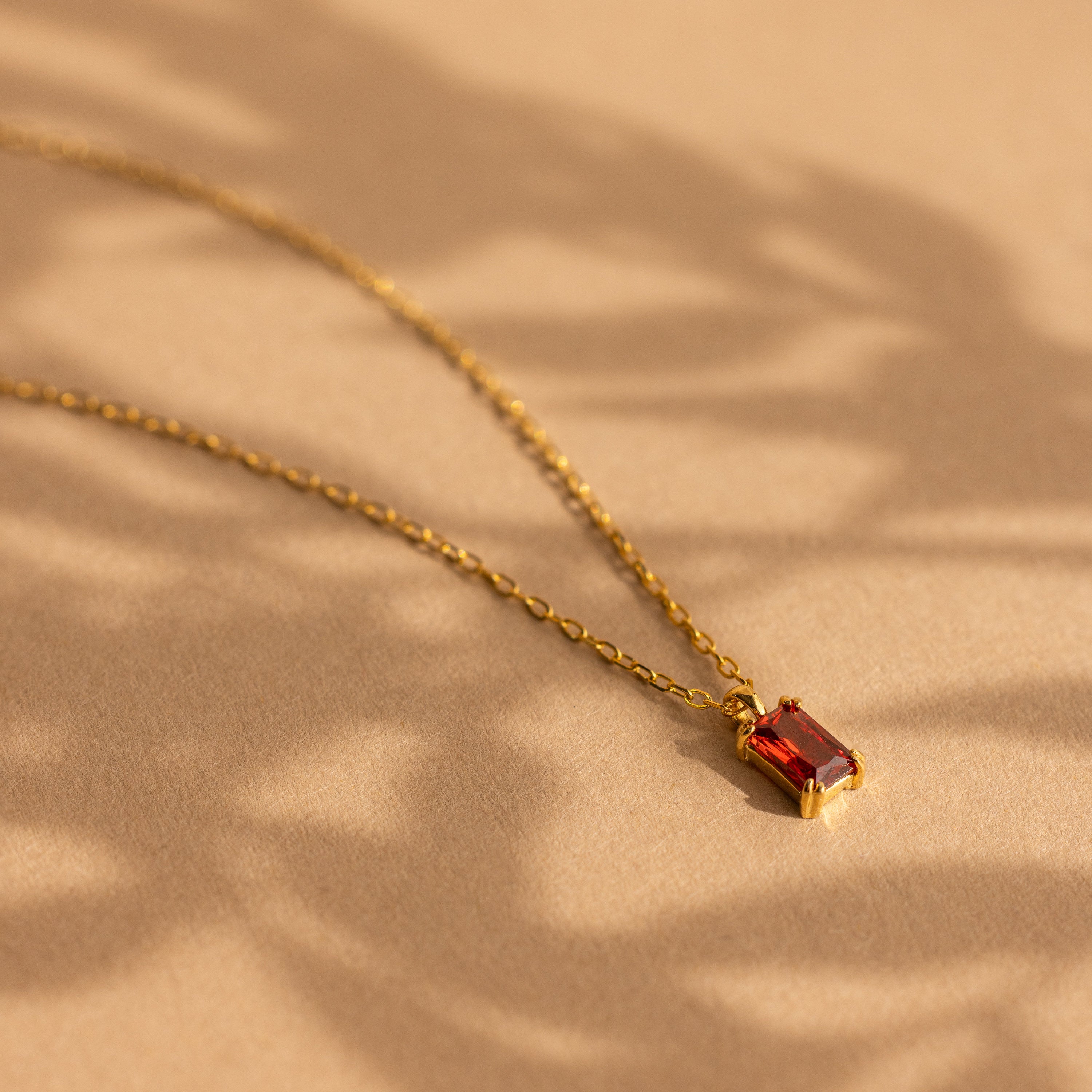 Victoria – Collar de Cintura de Esmeralda