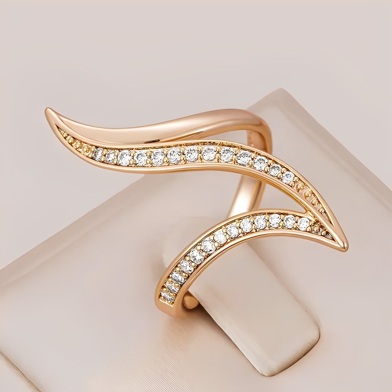 Brianna – Anillo de oro con diamantes