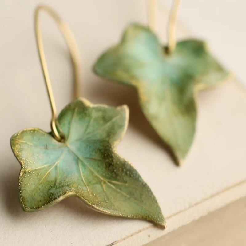 Silva – Pendientes vintage con hoja verde