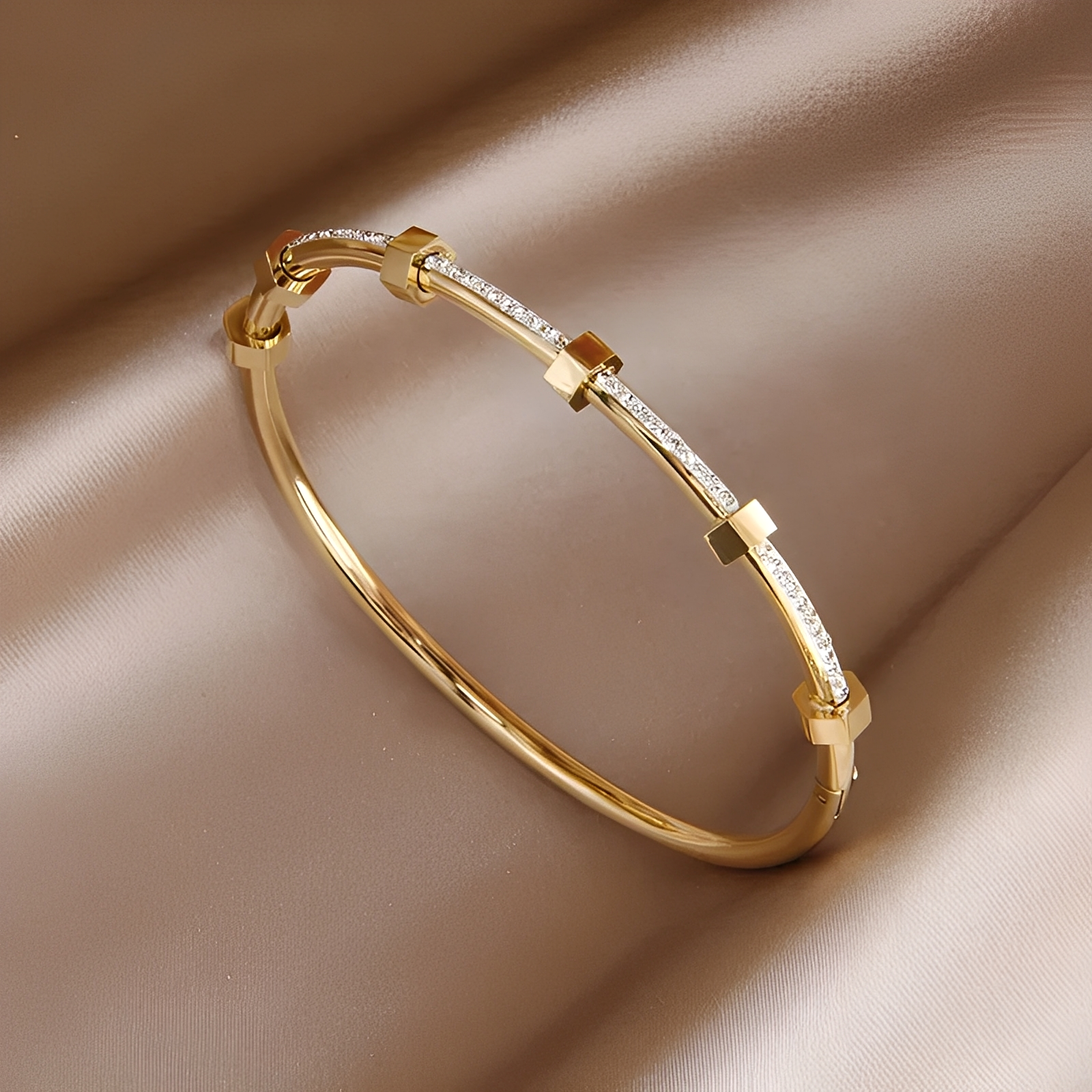Amy – pulsera dorada brillante
