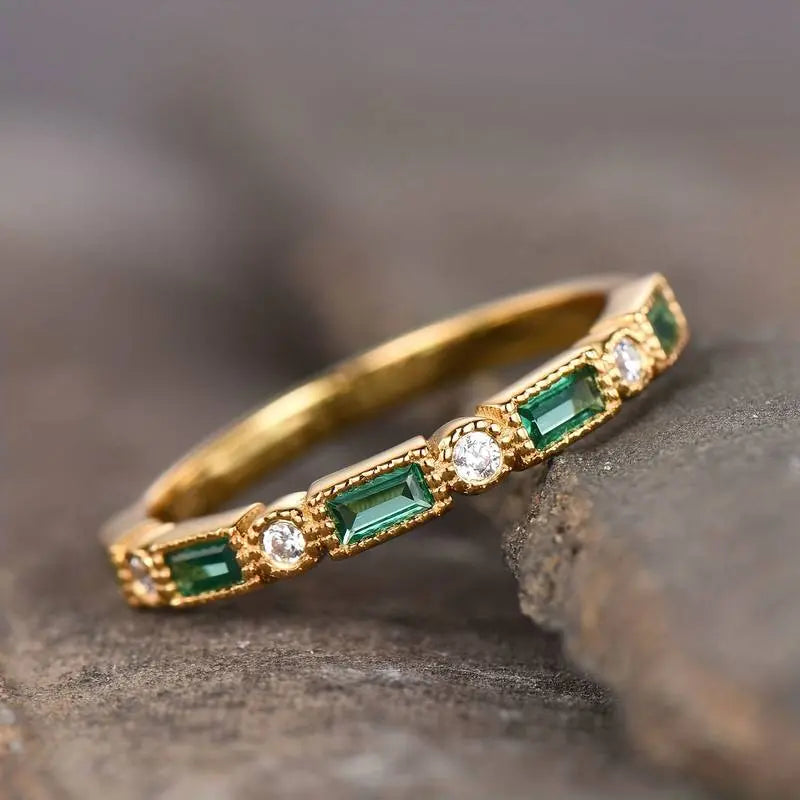 Crista – Anillo de declaración de oro con circonita verde