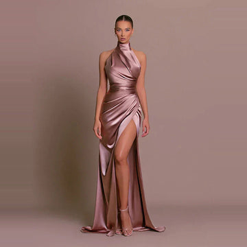 Avigail - Elegante vestido de noche con alto escote