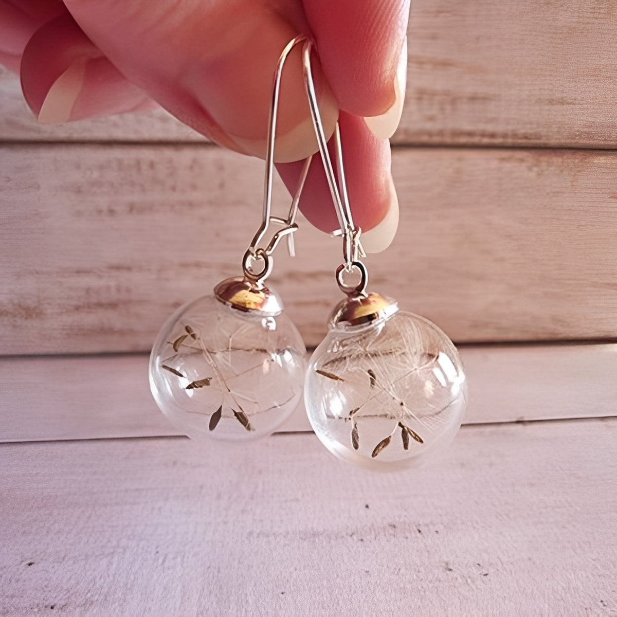 Liora – Pendientes de plata con diseño de diente de león