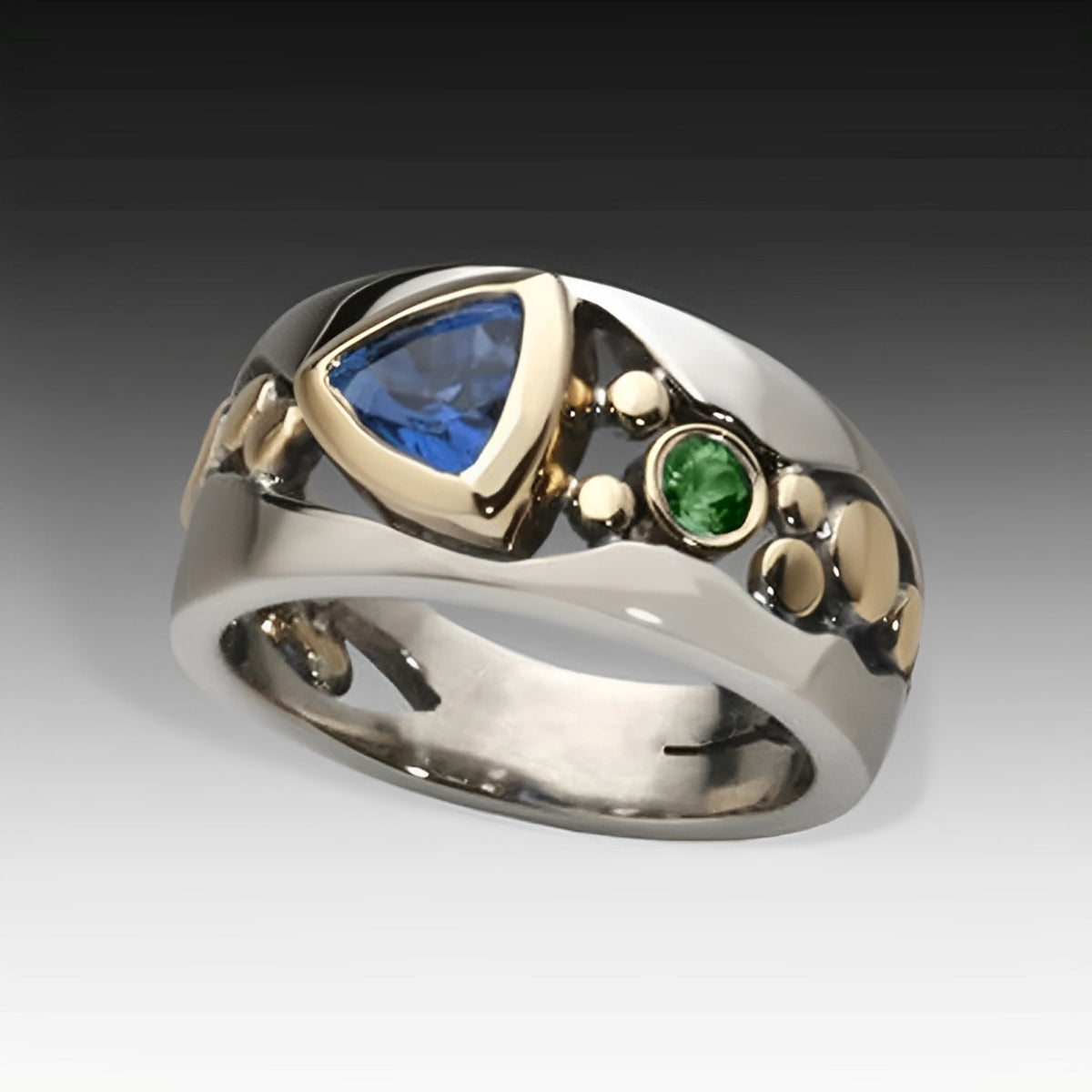 Ricca – Anillo vintage con cristal azul brillante