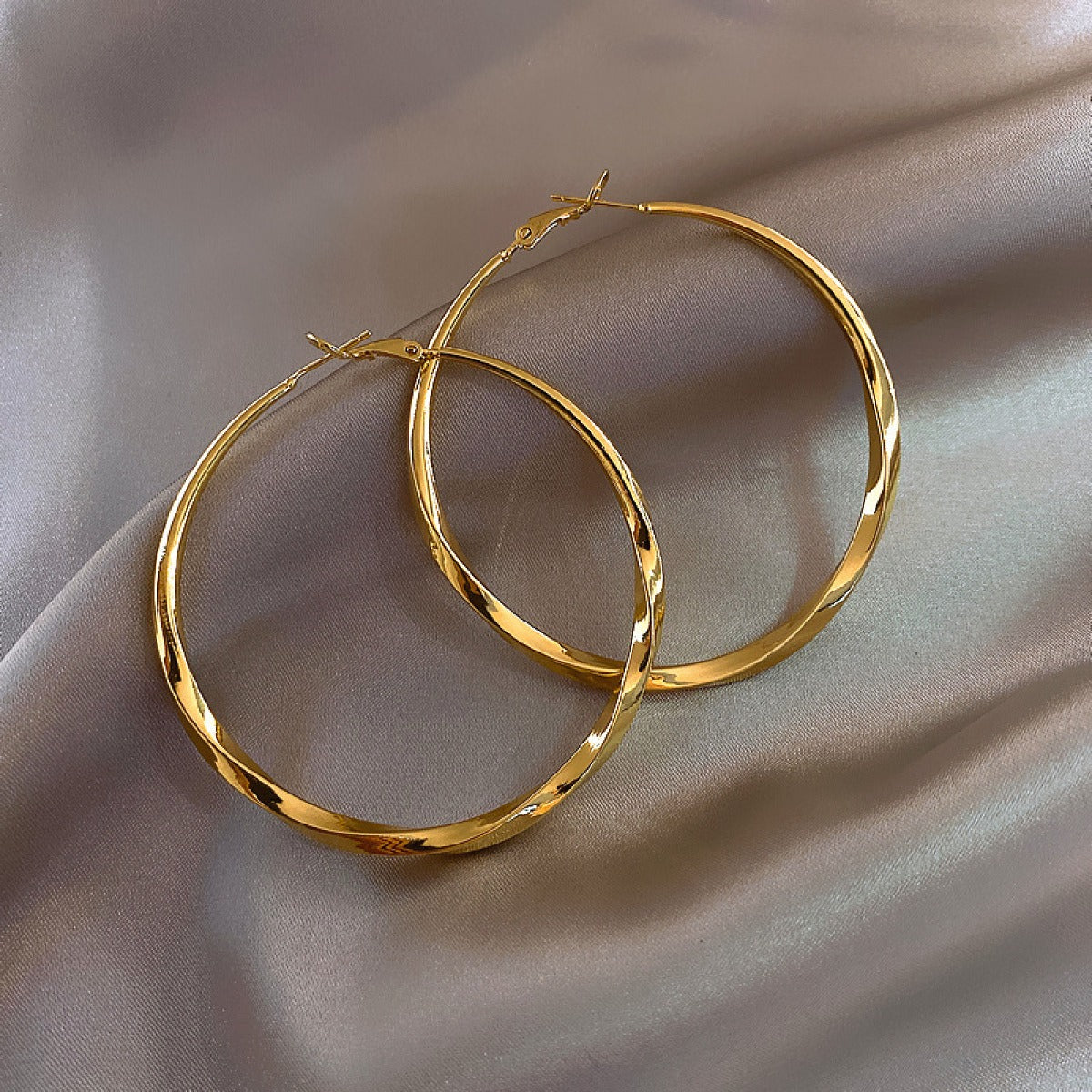 Enola – Aros vintage en oro rosa