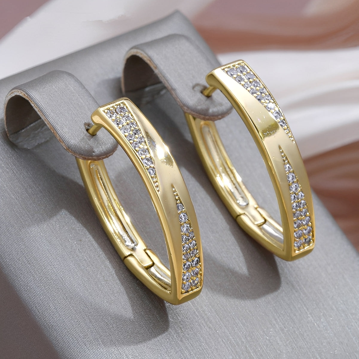 Sophie – Pendientes de oro y piedras preciosas