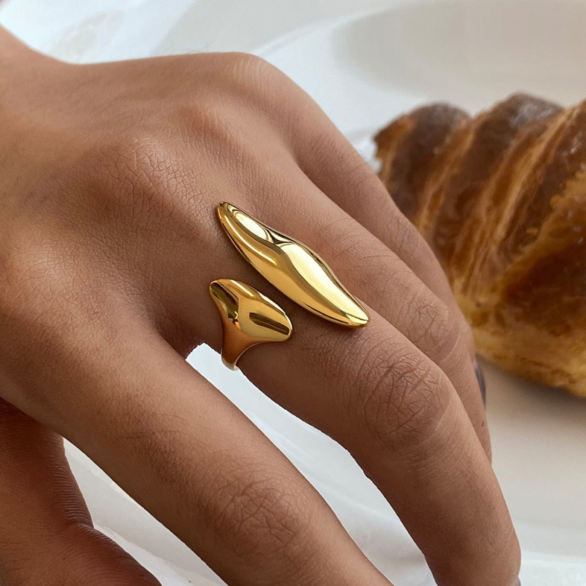 Apolline – Anillo escultórico abierto