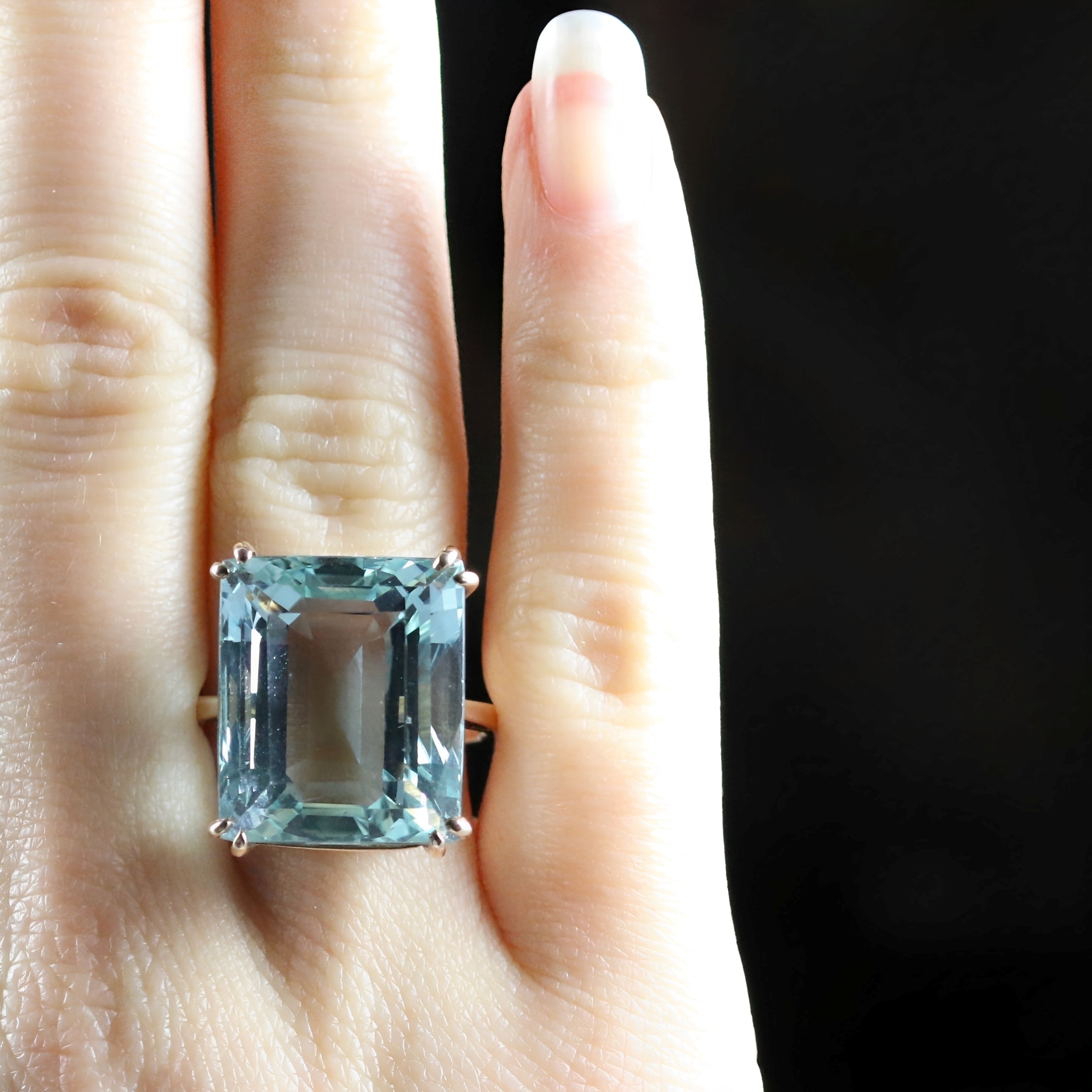 Yvaine – Anillo vintage con circonita azul