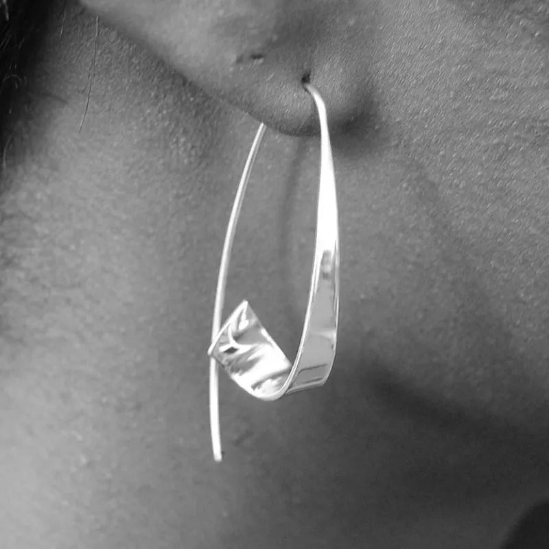 Clea – Pendientes atemporales de oro y plata