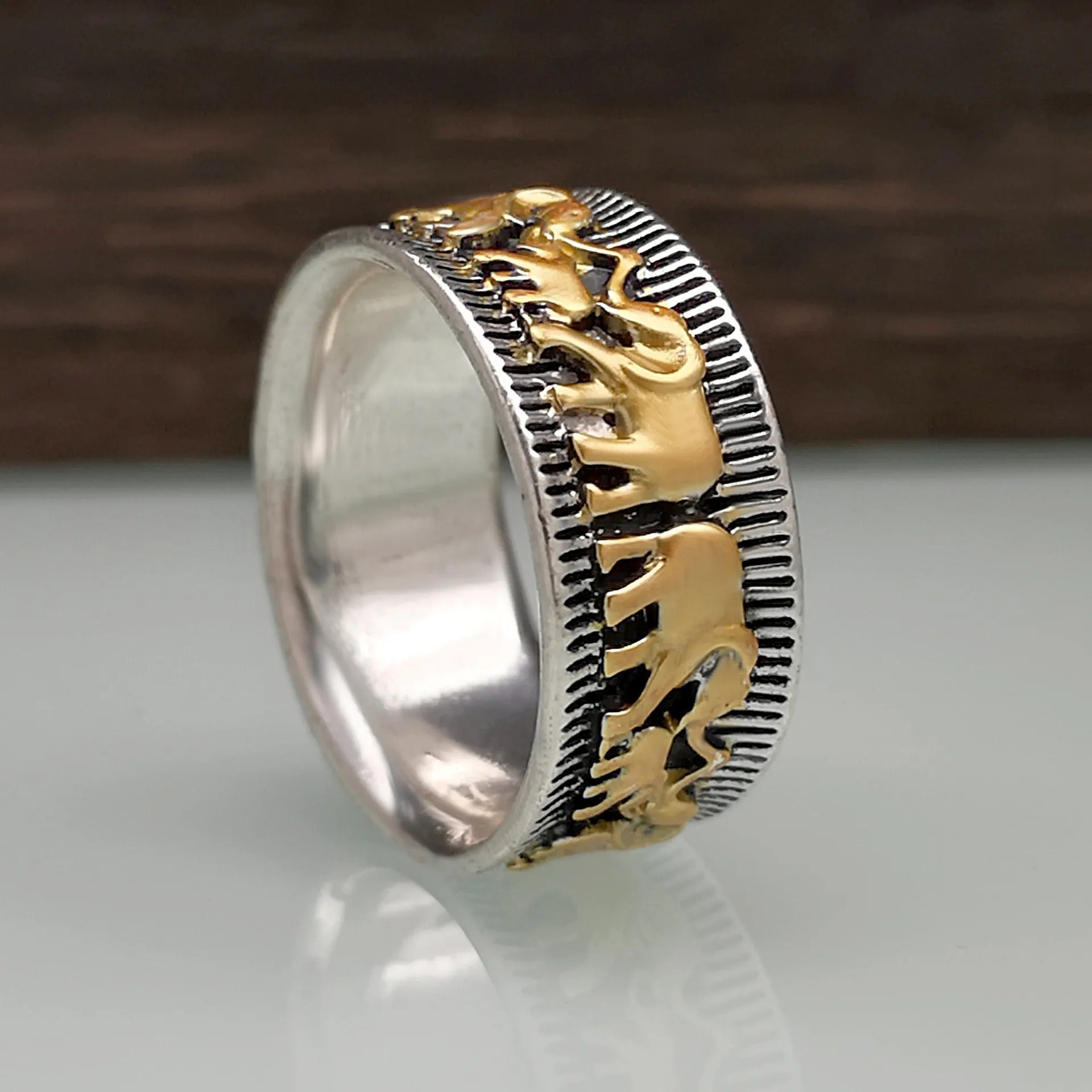 Eli – Anillo de elefante dorado vintage