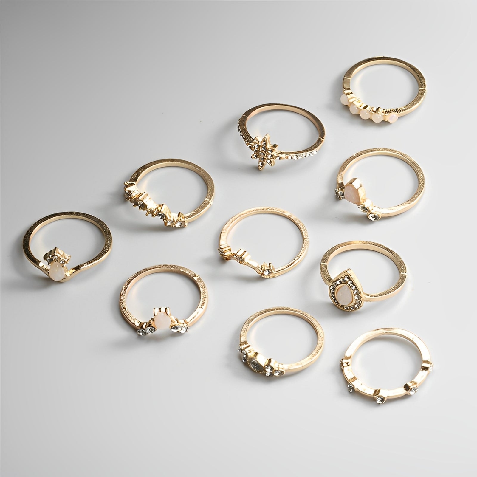 Noémie – Conjunto premium de 8 a 12 anillos únicos