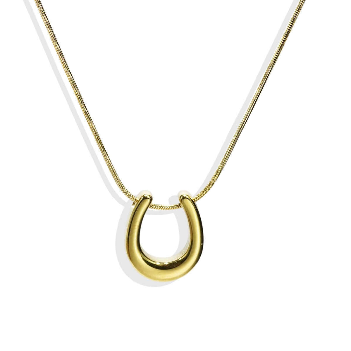 Caitlin – Collar de Herradura Baño de Oro como Amuleto de Suerte