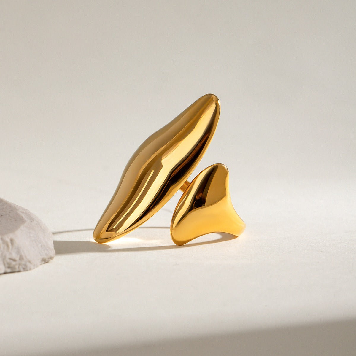 Apolline – Anillo escultórico abierto
