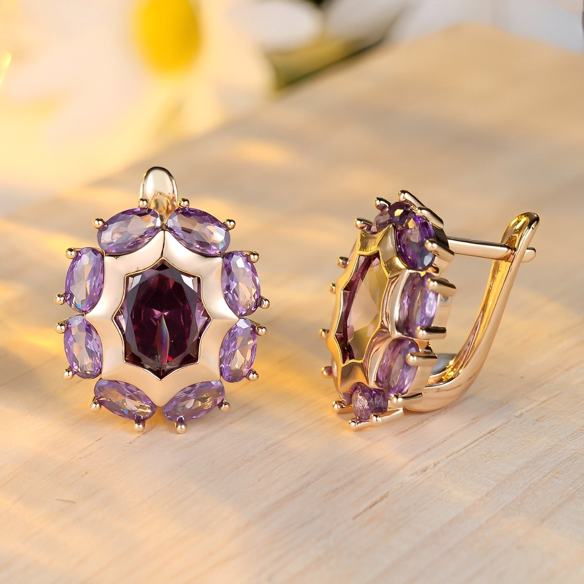 Saphira – Pendientes dorados & circonita violeta