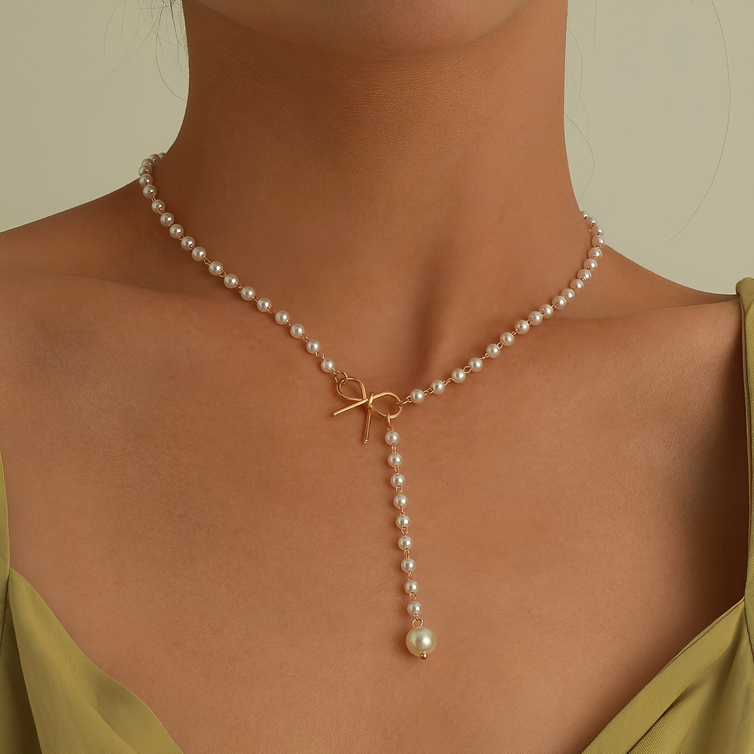 Antoneth – Collar con colgante de lazo con perla
