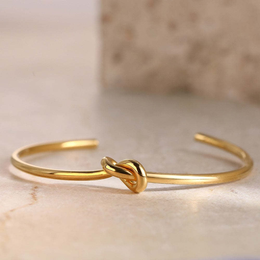 Inaya – Pulsera Vintage con Nudo Ajustable