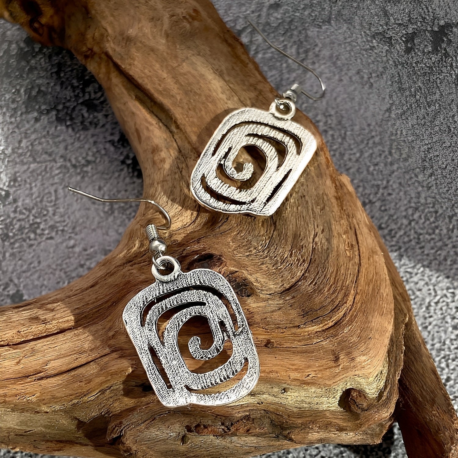 Kaia – Pendientes Boho en plata con diseño en espiral