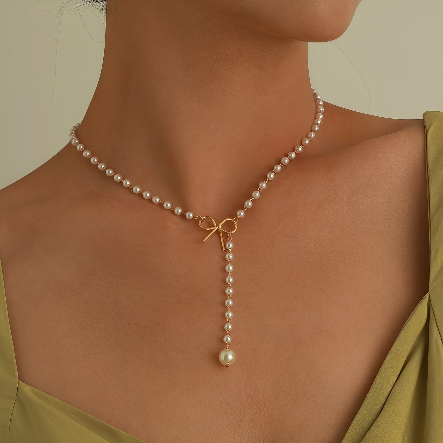 Antoneth – Collar con colgante de lazo con perla